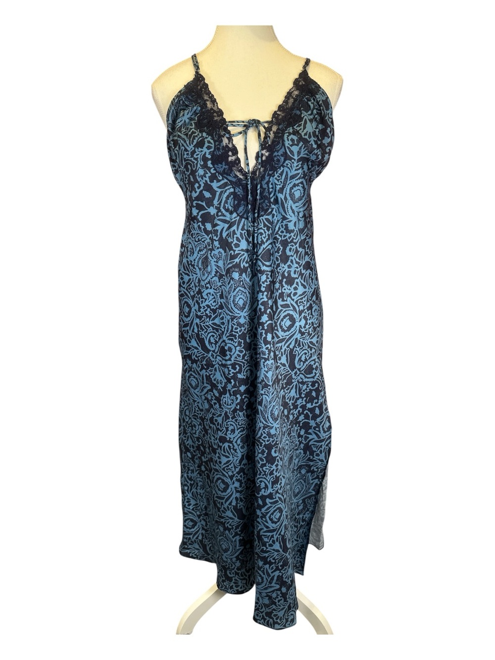 Free People Blue Jacquard Slip Dress with Blue Lace Trim NWT - Picture 2 of 8